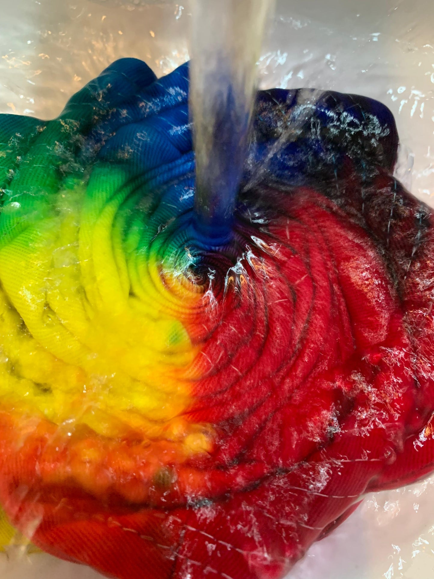 Sudadera con capucha tie-dye espiral arcoíris