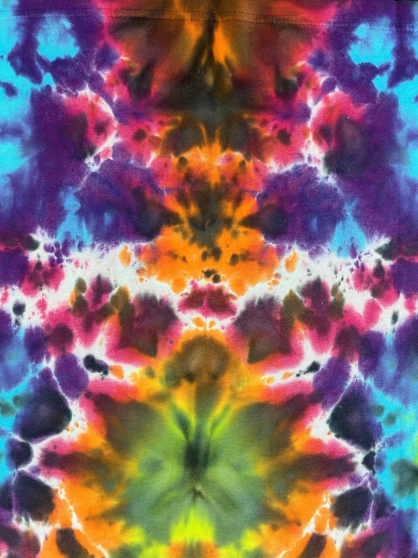 👻 Ghost Tie Dye T-Shirt – Size S 👻
