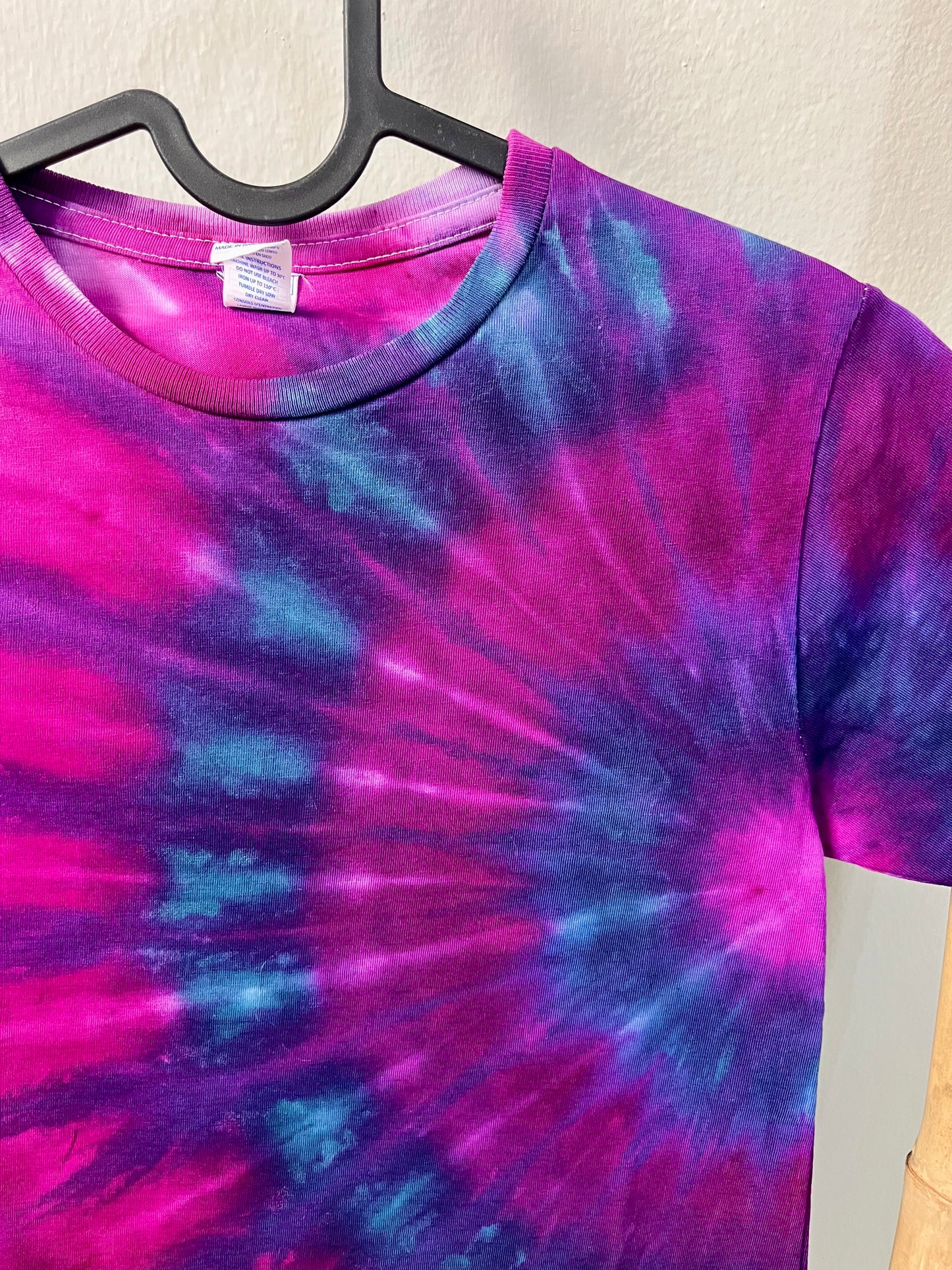 Kids Nebula Fanfold Tie Dye T-Shirt – Hot Water