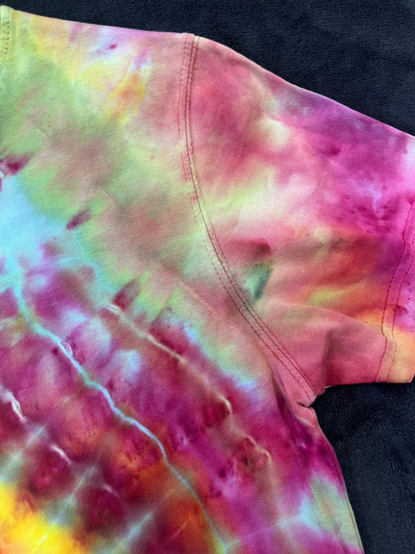 🍄 Mushroom Tie Dye T-Shirt – Size S 🍄