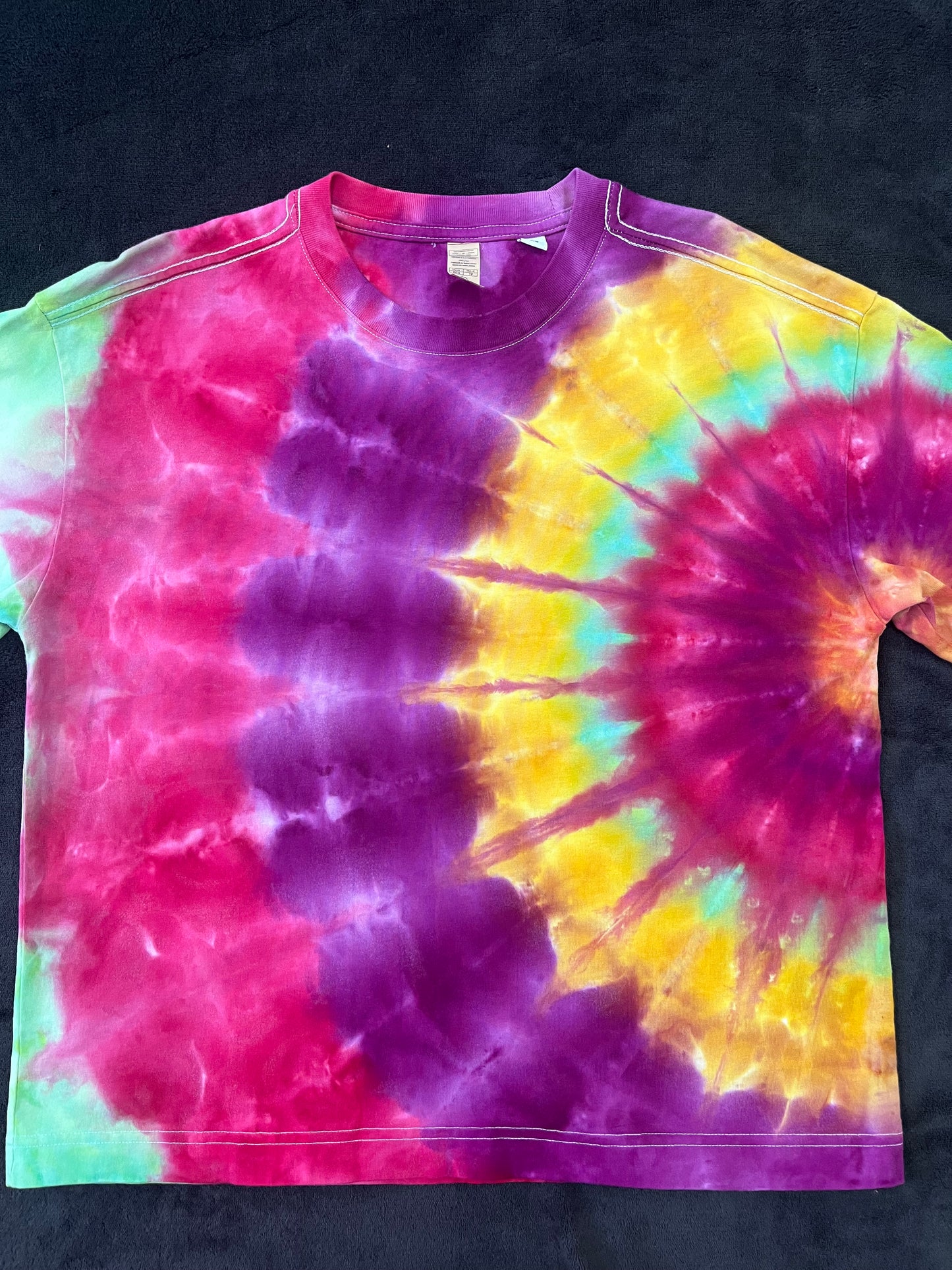 🌈 Hot Water Boxy Tie Dye T-Shirt – 240g Cotton 🌈