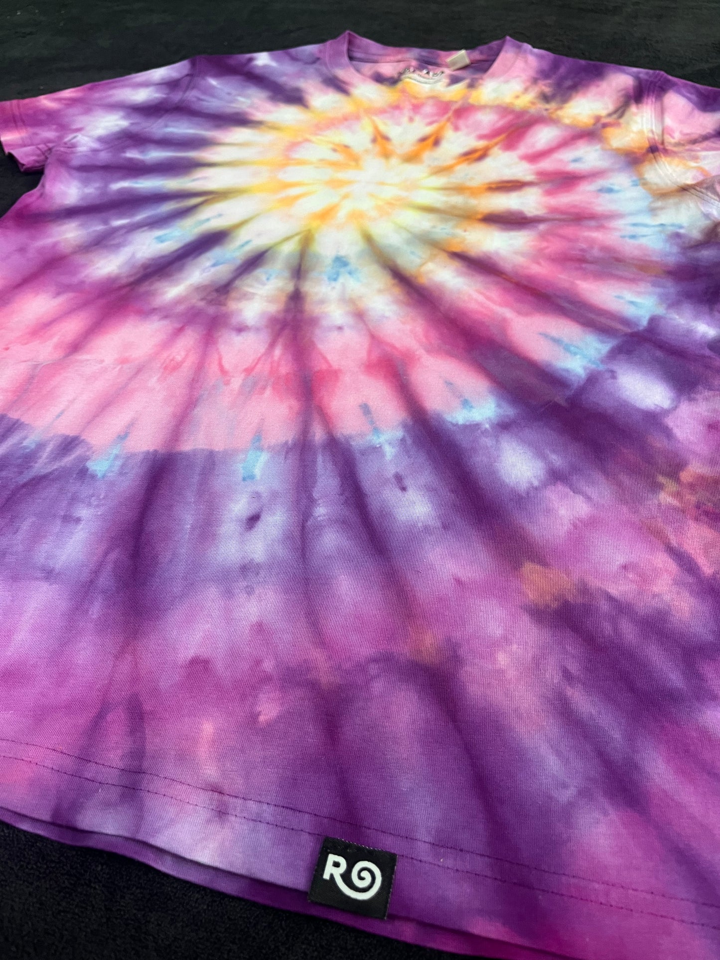 Cotton Candy Ice Dye Spiral T-Shirt – Size S