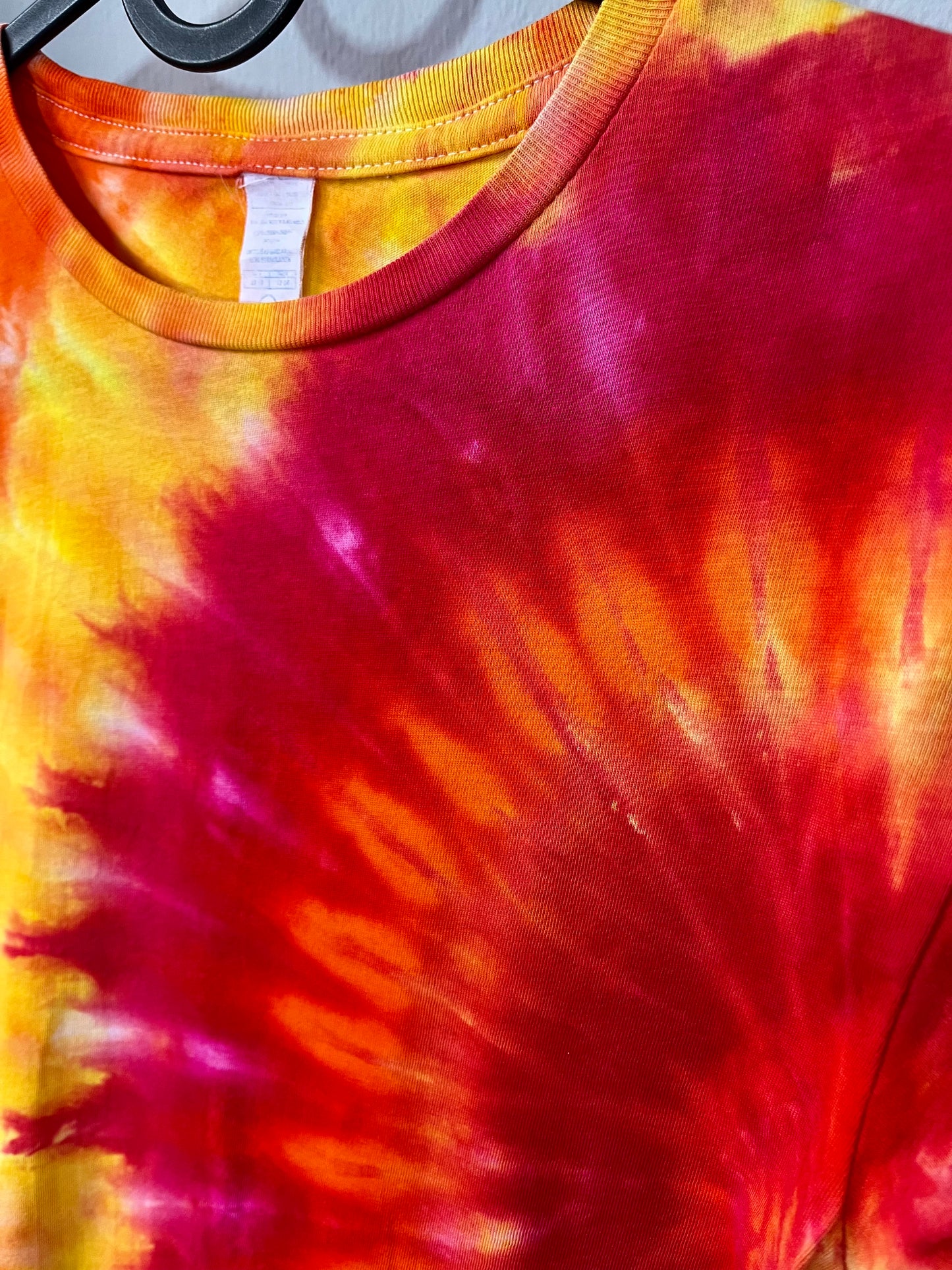 Kids Lava Fanfold Tie Dye T-Shirt – Hot Water