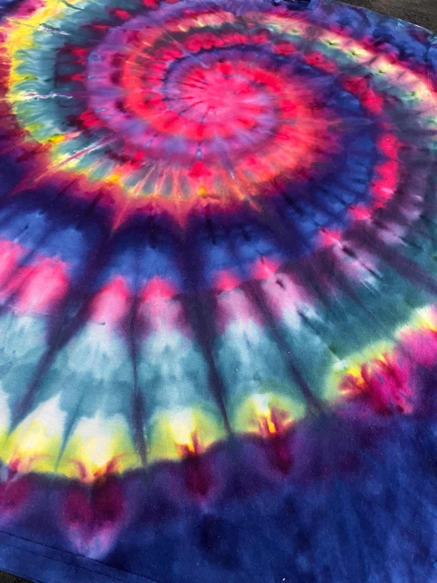 Spiral Tie-Dye T-Shirt – 3XL