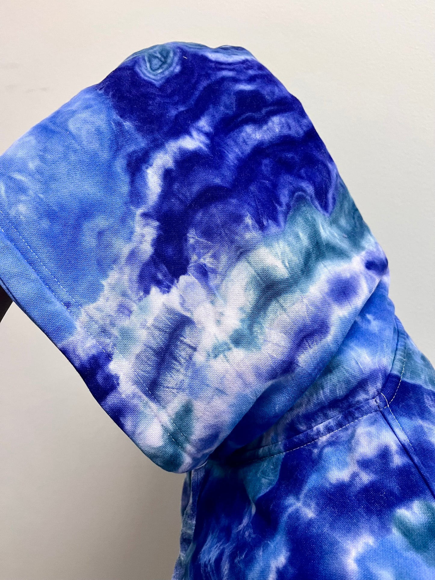 Sudadera con capucha tie-dye Geoda Oceánica